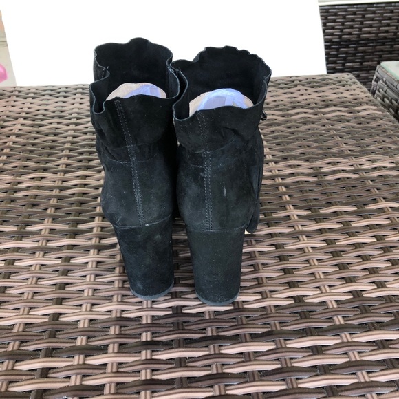 NIB Louise et Cie Teadin Tassel bootie - Picture 3 of 6